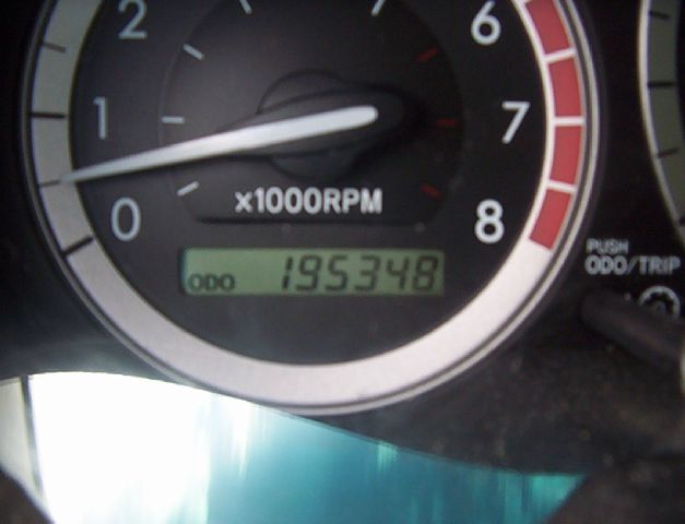 Toyota Sienna 2004 photo 2