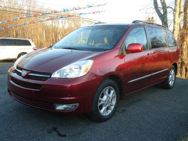 Toyota Sienna 2004 photo 4