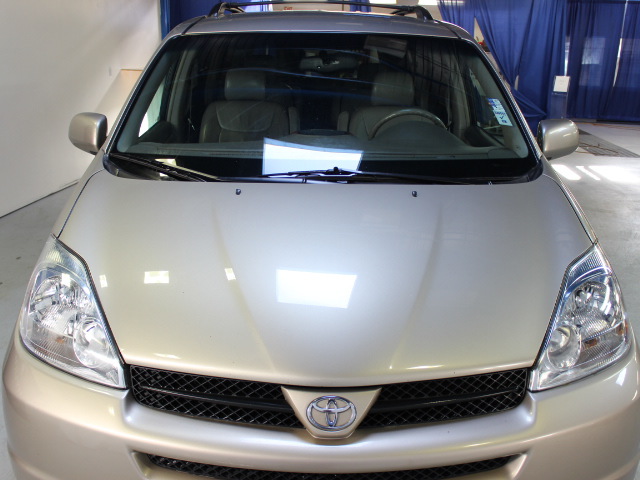 Toyota Sienna 2004 photo 3