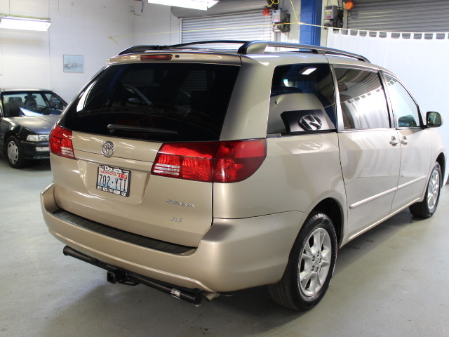Toyota Sienna 2004 photo 5