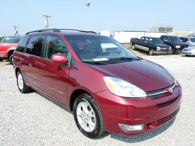 Toyota Sienna 2004 photo 21