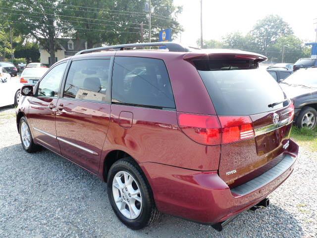 Toyota Sienna 2004 photo 25
