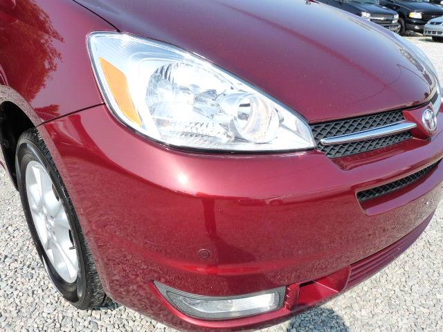 Toyota Sienna 2004 photo 27