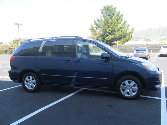 Toyota Sienna 2004 photo 1