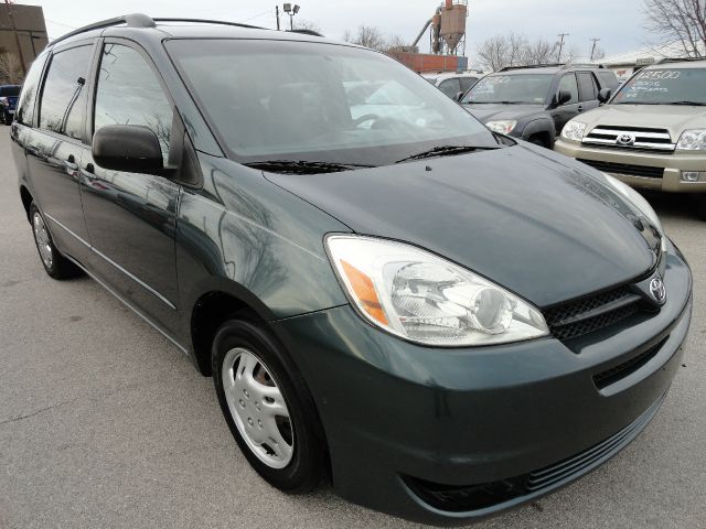 Toyota Sienna 2004 photo 10