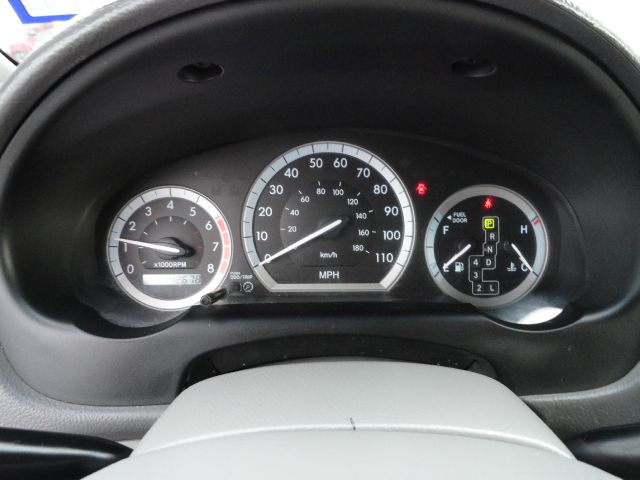 Toyota Sienna 2004 photo 2