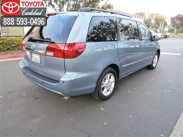 Toyota Sienna 2004 photo 5