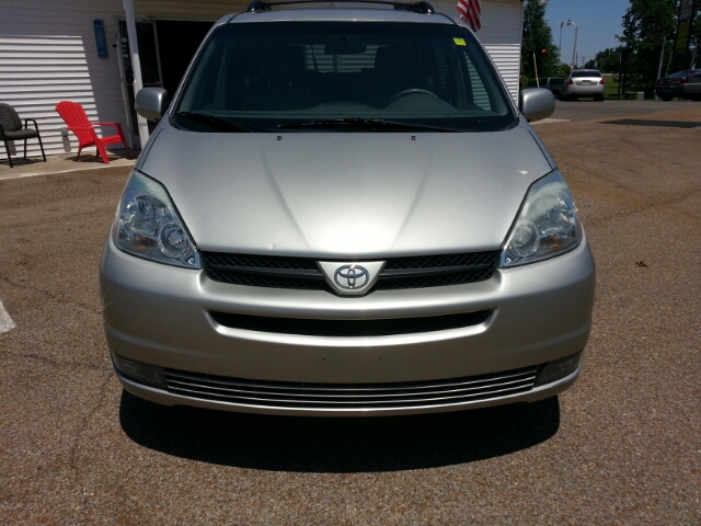 Toyota Sienna 2004 photo 13
