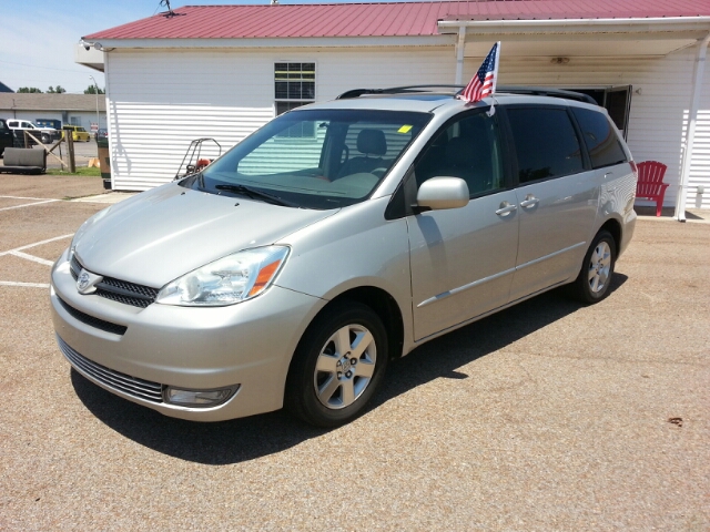 Toyota Sienna 2004 photo 17