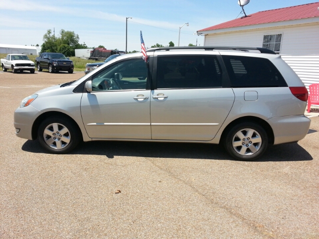 Toyota Sienna 2004 photo 19
