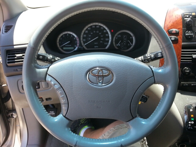 Toyota Sienna 2004 photo 20