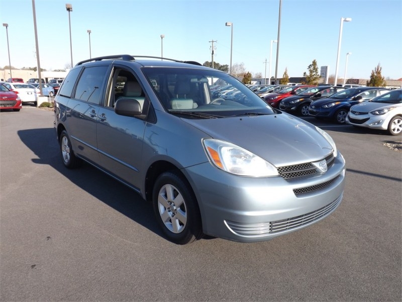 Toyota Sienna 2004 photo 5