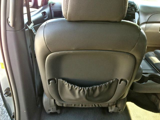 Toyota Sienna 2004 photo 23
