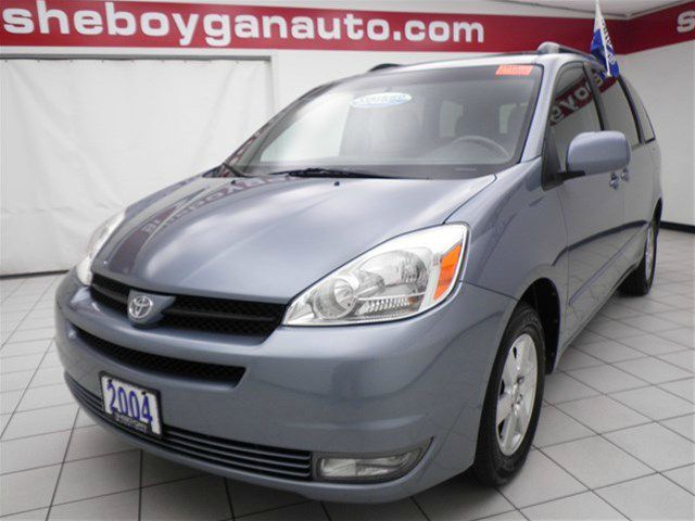 Toyota Sienna Eddie Bauer 4x4 MiniVan