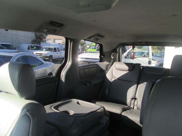 Toyota Sienna 2004 photo 3