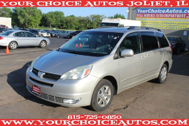 Toyota Sienna 2004 photo 1