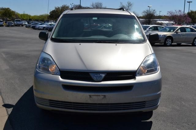 Toyota Sienna 2004 photo 1