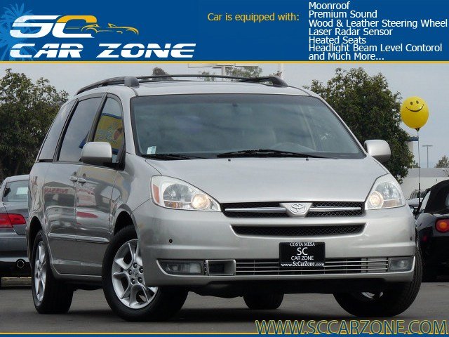 Toyota Sienna 2004 photo 2