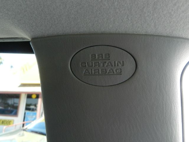 Toyota Sienna 2004 photo 2