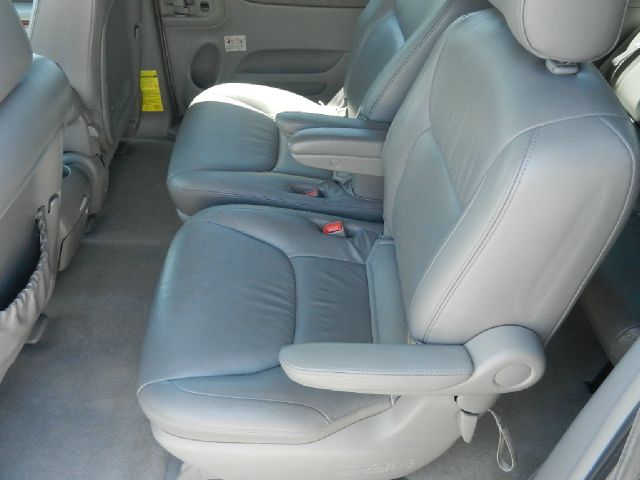 Toyota Sienna 2004 photo 21