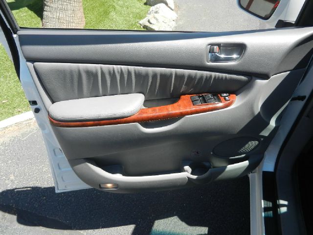 Toyota Sienna 2004 photo 9