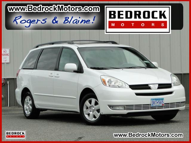 Toyota Sienna SEL Sport Utility 4D MiniVan