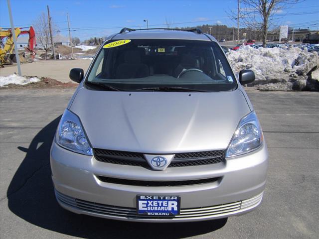 Toyota Sienna 2004 photo 3
