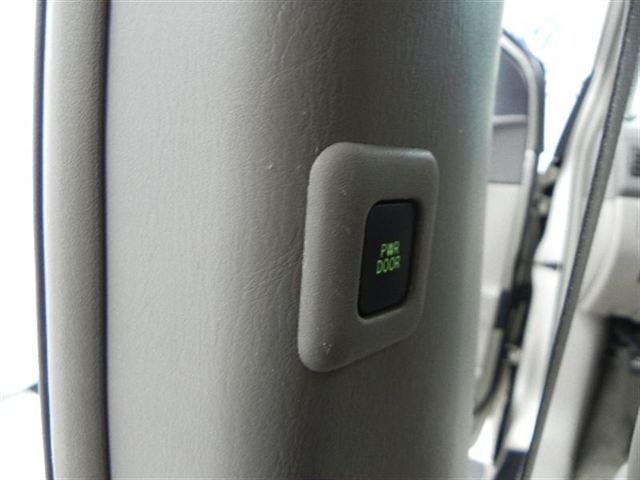 Toyota Sienna 1997 Ford GL MiniVan