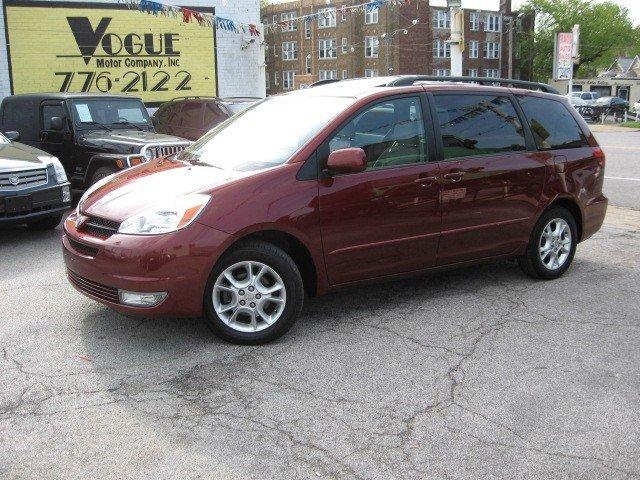 Toyota Sienna 2005 photo 3