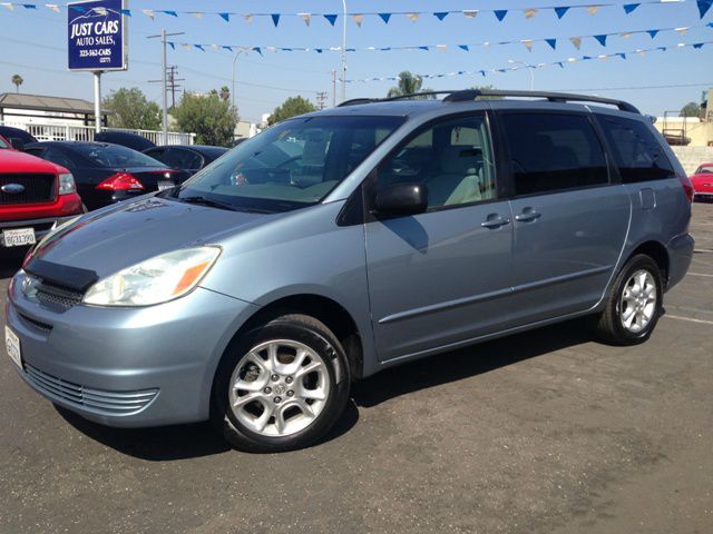 Toyota Sienna 2005 photo 4