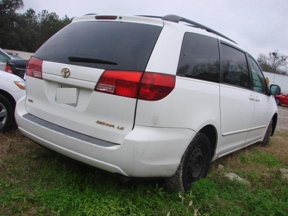 Toyota Sienna 2005 photo 1