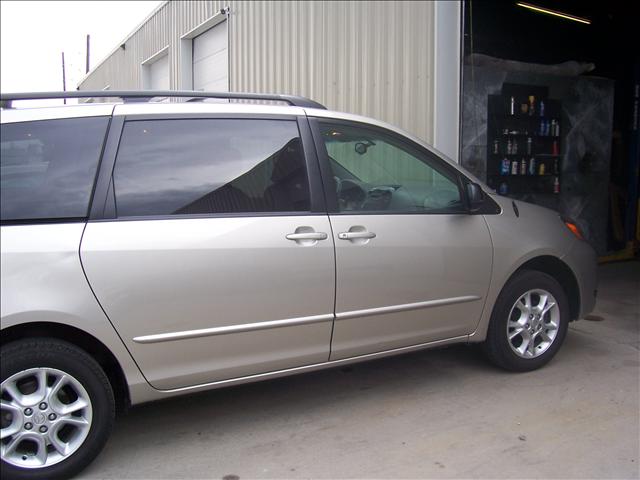 Toyota Sienna 2005 photo 1