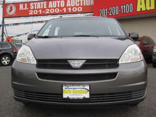 Toyota Sienna 2005 photo 4