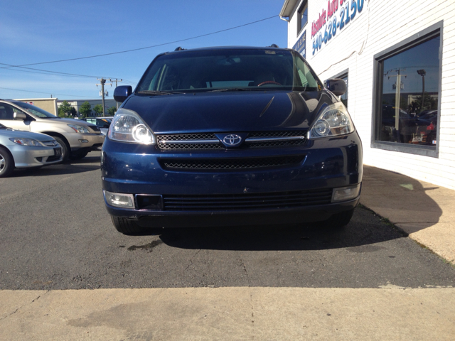 Toyota Sienna 2005 photo 3