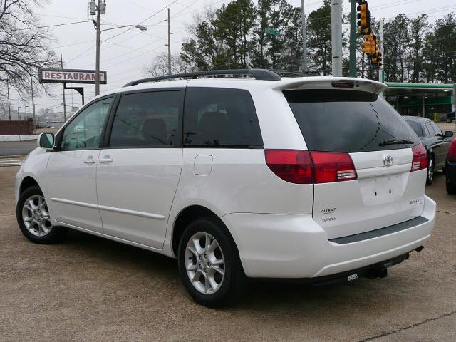 Toyota Sienna 2005 photo 5