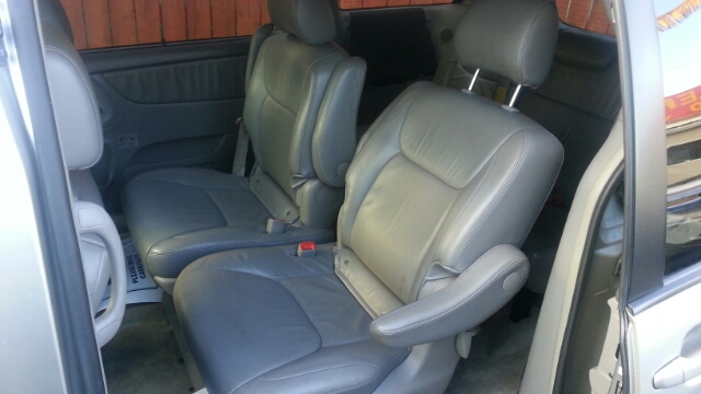 Toyota Sienna 2005 photo 3