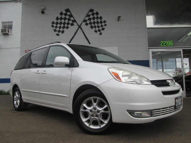 Toyota Sienna 2005 photo 1