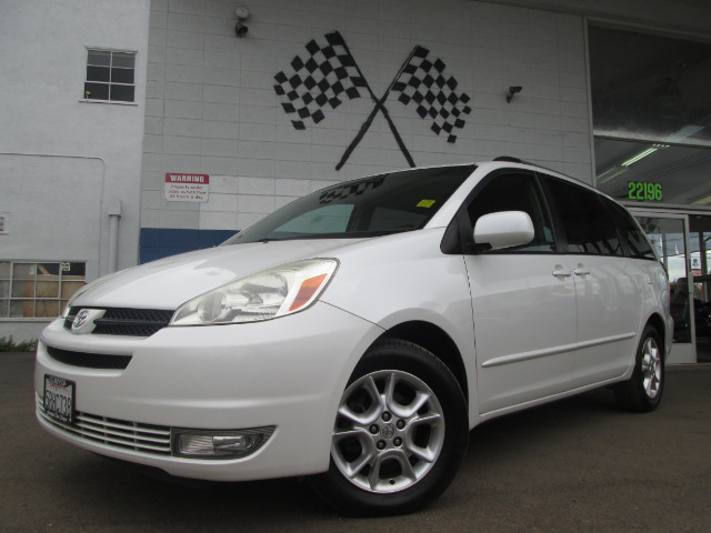 Toyota Sienna 2005 photo 3