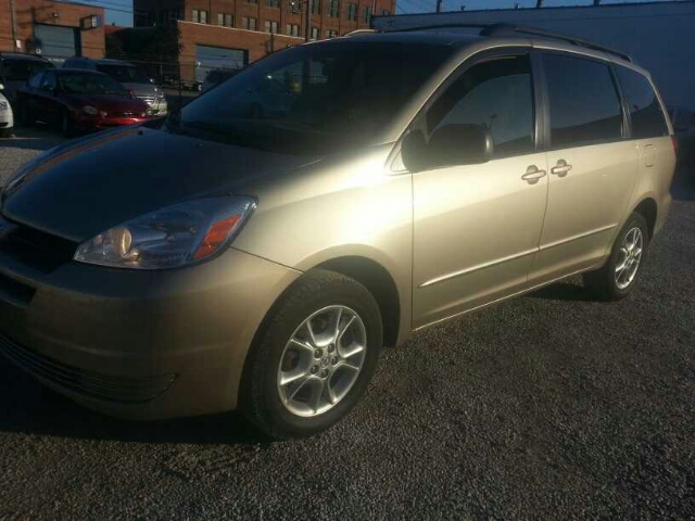 Toyota Sienna 2005 photo 3