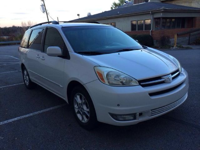 Toyota Sienna 2005 photo 3