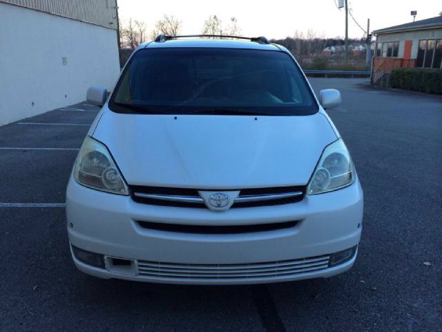 Toyota Sienna 2005 photo 4