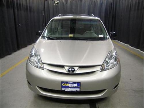 Toyota Sienna 2006 photo 1