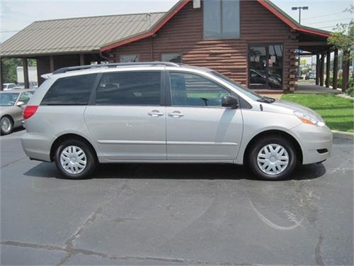 Toyota Sienna 2006 photo 1