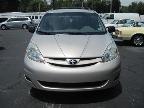 Toyota Sienna 2006 photo 3