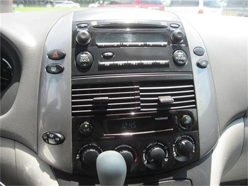 Toyota Sienna 2006 photo 4