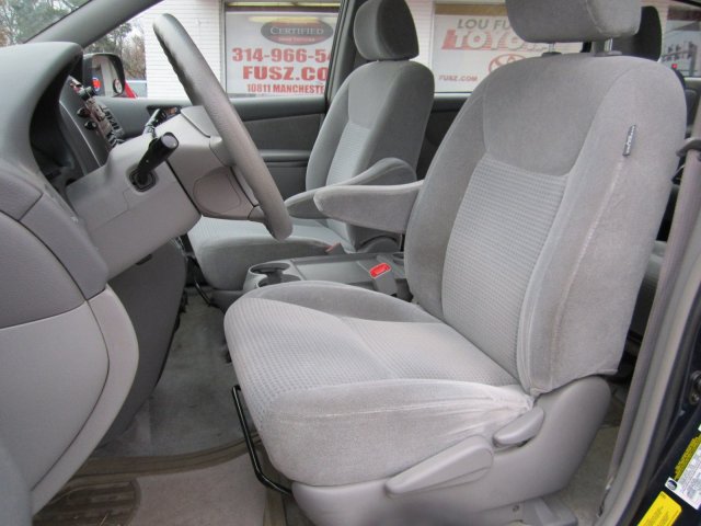 Toyota Sienna 2006 photo 5