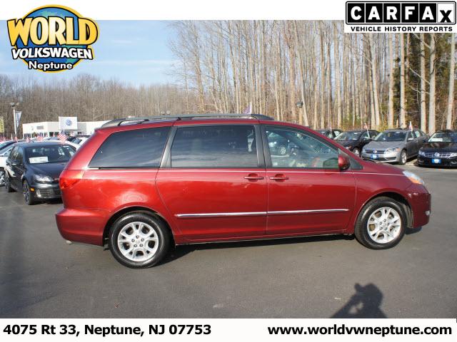 Toyota Sienna Eddie Bauer 4x4 Unspecified