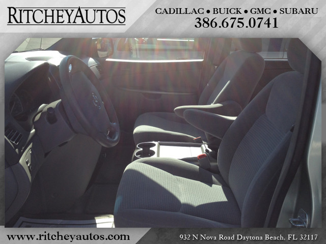 Toyota Sienna 2006 photo 3