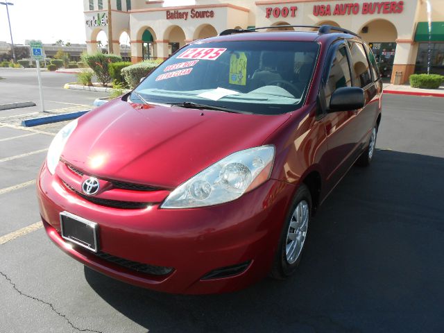 Toyota Sienna Eddie Bauer 5.4L 4WD MiniVan
