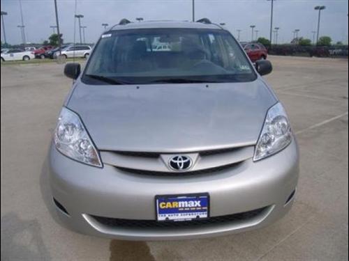 Toyota Sienna 2006 photo 3